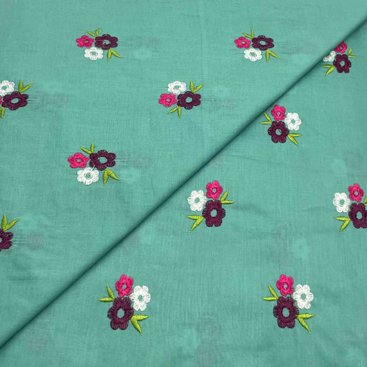 Lawn Emb D12070                            567/yard